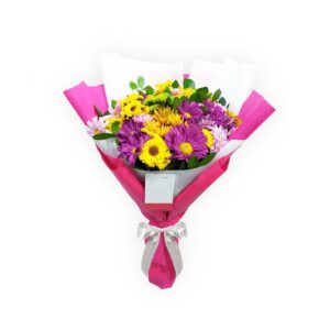 BUQUE EN MARGARITAS Y COQUETAS DE COLORES