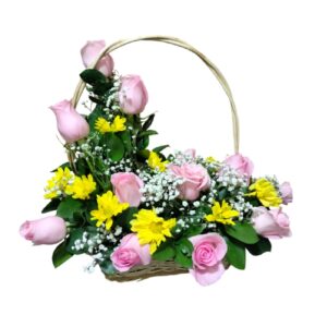 CANASTA UN LADO,12 ROSAS ROSADAS  Y MARGARITA