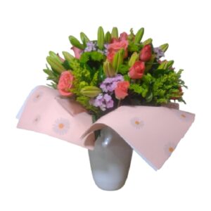 JARRÓN CON 12 ROSAS Y LIRIOS